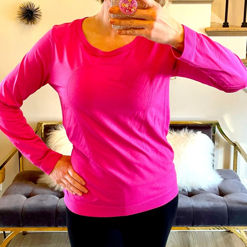 Lululemon Bright Pink Swiftly Tech Long Sleeved Shirt. Womens Size 12.